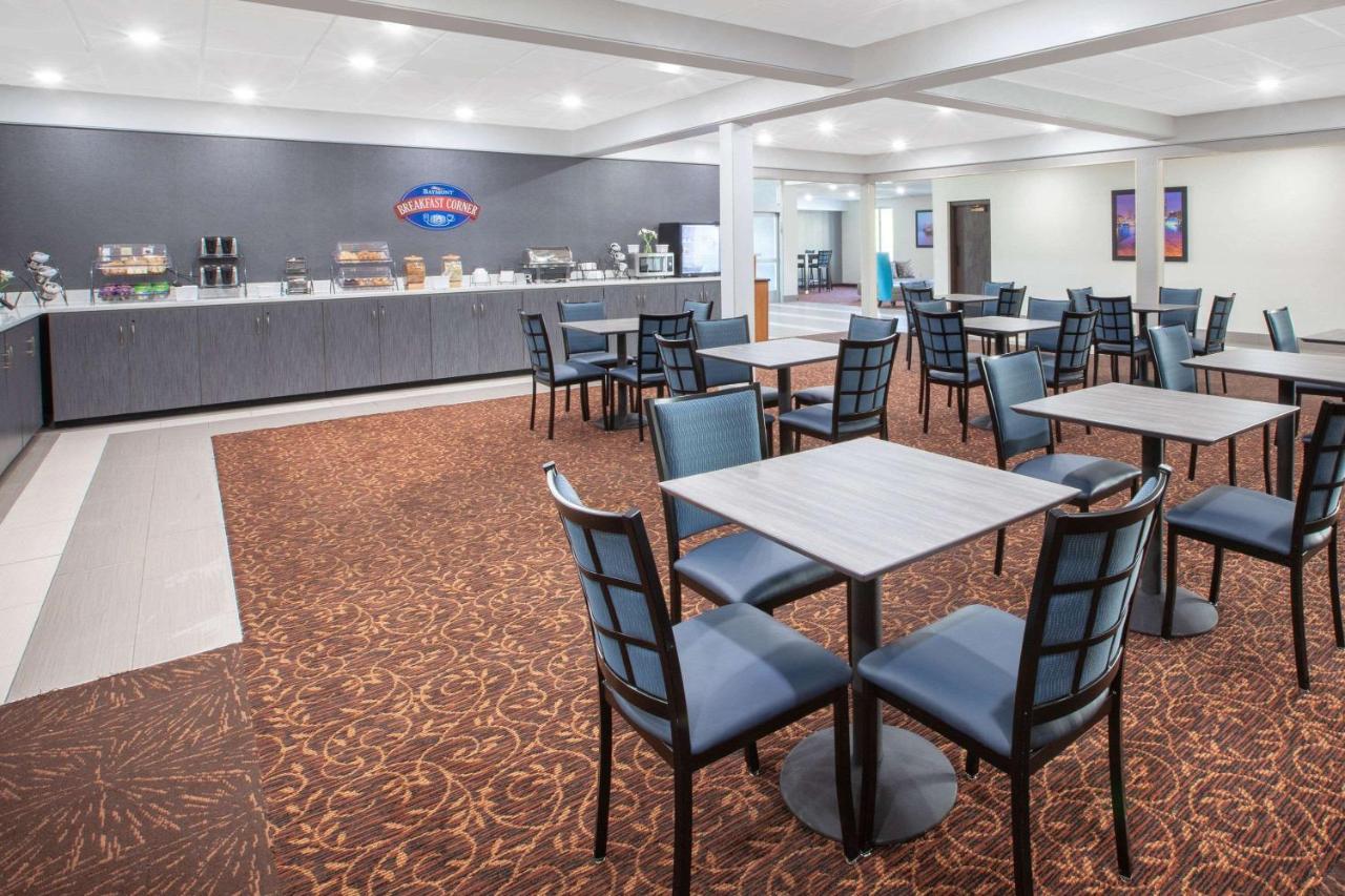 Baymont By Wyndham Grand Rapids Near Downtown Hotell Wyoming Exteriör bild