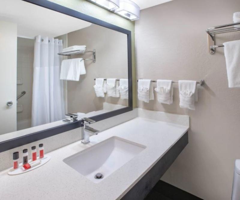 Baymont By Wyndham Grand Rapids Near Downtown Hotell Wyoming Exteriör bild