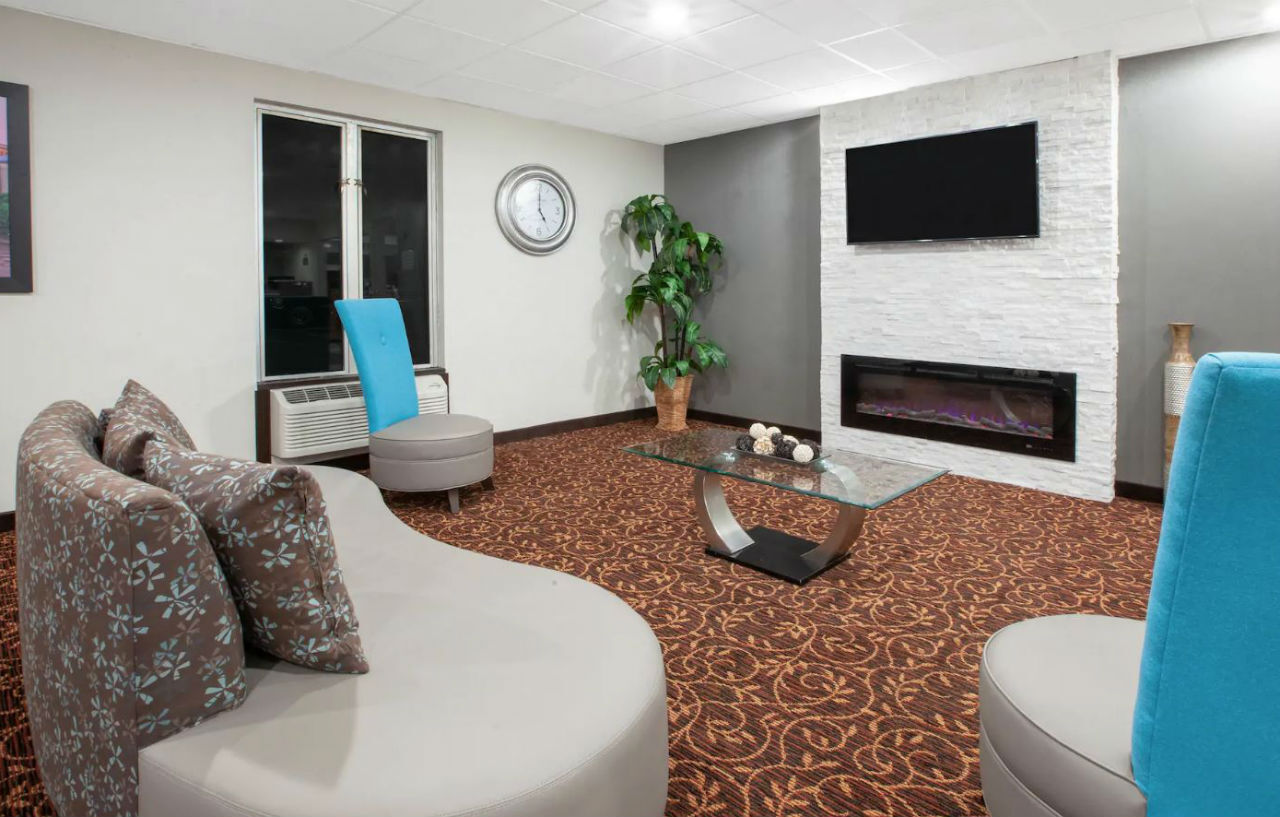 Baymont By Wyndham Grand Rapids Near Downtown Hotell Wyoming Exteriör bild